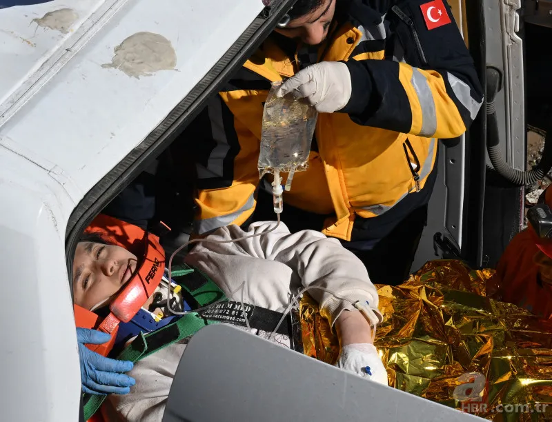 Aleyna Ölmez sağlık durumu nasıl? 248. saatte Umut oldu! Enkazdan sağ çıkan Depremzede Aleyna Ölmez yaşıyor mu, kaç yaşında? 14