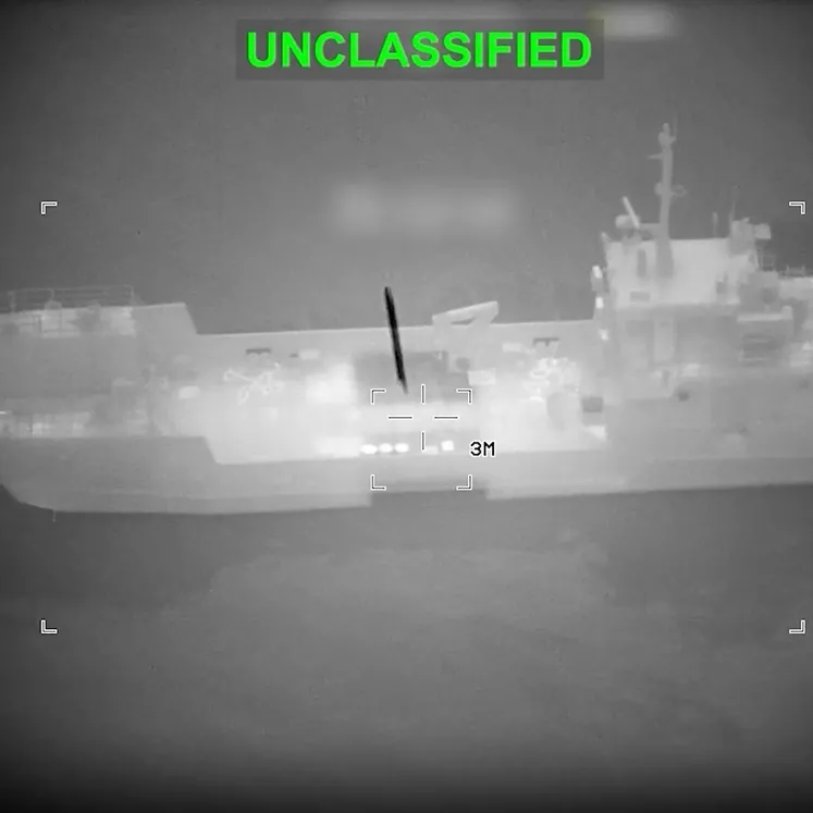 İran’dan Hürmüz’de gerilla taktiği!