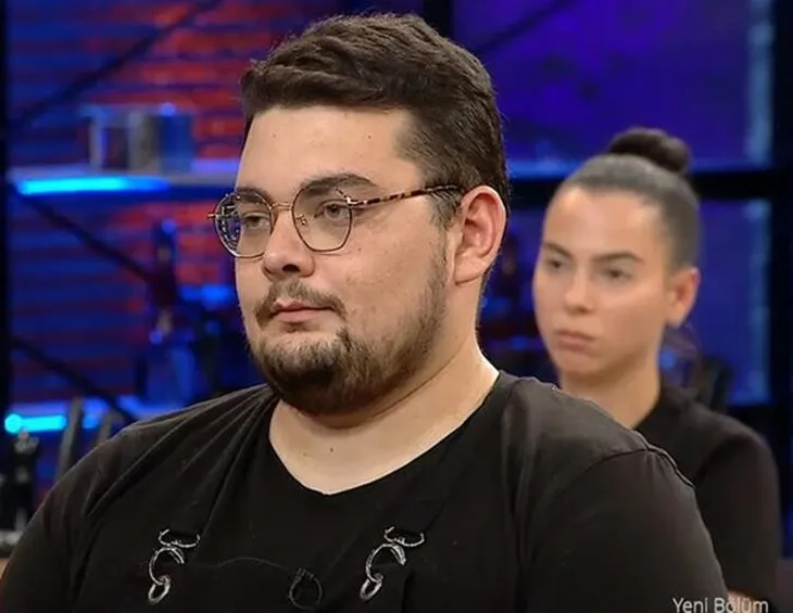 Masterchef’te korkunç kaza! Eleme oyununda elini blendera kaptırdı…
