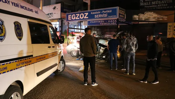 izmirde-cocuk-surucu-dehset-sacti-olu-ve-yaralilar-var-1682219057866.jpg İzmir'de çocuk sürücü dehşet saçtı! Ölü ve yaralılar var - 3