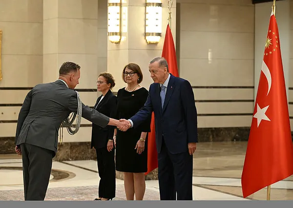 Başkan Recep Tayyip Erdoğan’dan diplomasi trafiği! Elçiler tek tek güven mektubu sundu