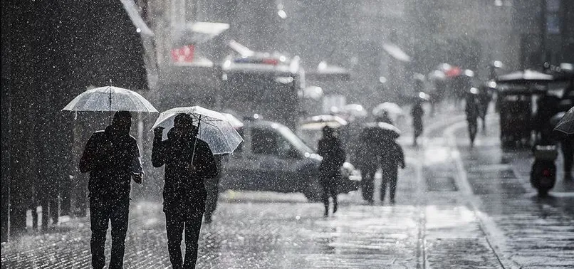 Kuvvetli sağanak yağış yolda! Meteoroloji'den çok sayıda ile son dakika uyarısı! Fırtına da geliyor...