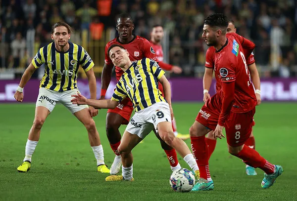 Kanarya liderliği sevdi! Fenerbahçe – Sivasspor: 1-0 MAÇ SONUCU ÖZET