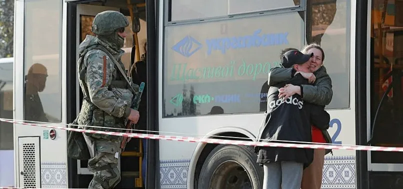 Rusya Mariupol’de Azovstal fabrikasından 80 sivilin tahliye edildiğini açıkladı