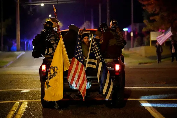 Washington'da panik! Mağazalarda seçim sonrası için güvenlik önlemi - 5