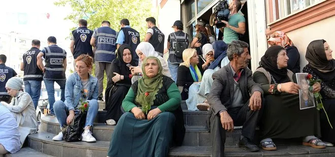 Ahmet Yenilmez’den acılı annelere destek ziyareti