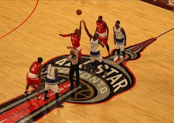 NBA All-Star'da ilk 5'ler açıklandı