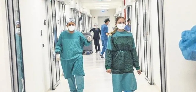 Pandemi hastanelerinin kapıları aralandı: Her şeye yeteriz