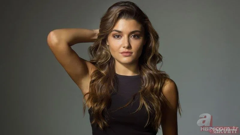 Hande Erçel'in fotoğrafı takipçilerinden tam puan aldı! İşte Hande Erçel'in makyajsız fotoğrafları... 1