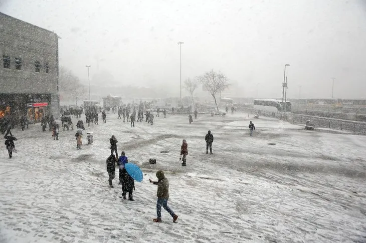 İstanbul’da saatlerce sürecek! Avar kar fırtınası nedir, ne demek? Avar kar fırtınası ne zaman bitecek?