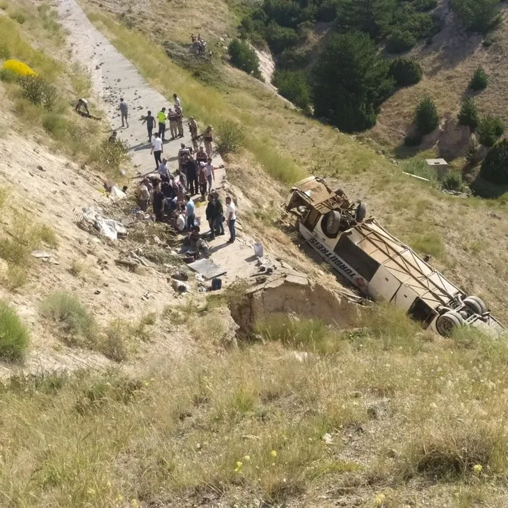 Kars'ta korkunç kaza! Yolcu otobüsü Karakurt Viyadüğü'nden aşağı uçtu! Ölü ve yaralılar var