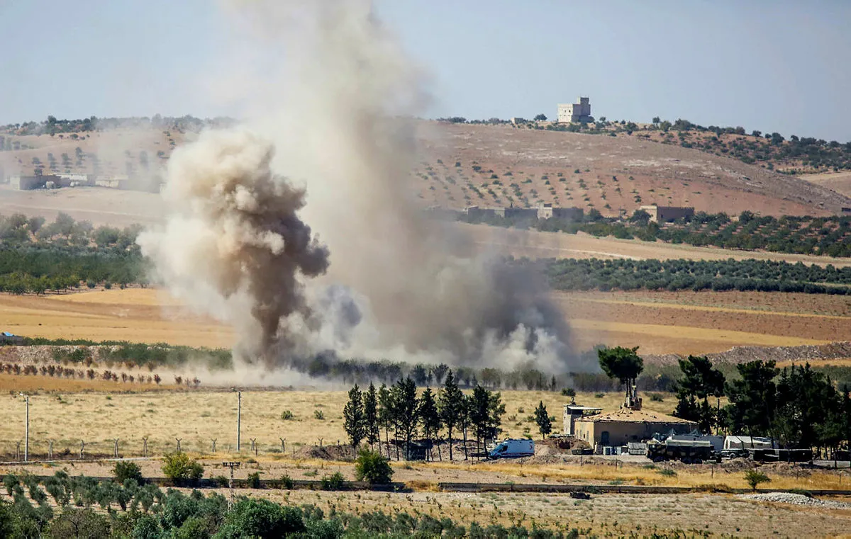 Terör örgütü PKK/YPG'den Gaziantep'e roket saldırısı! 4 roket boş alana isabet etti