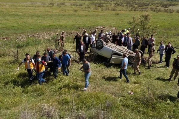 Diyarbakır'da taziye dönüşü feci kaza! - 1