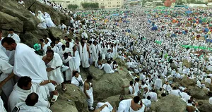 2.4 milyon hacı adayı Arafat’ta buluşuyor