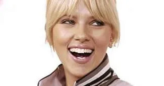 Scarlett’e FBI koruması