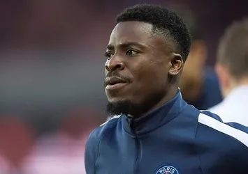 İngiltere, PSG'li Aurier'e vize vermedi