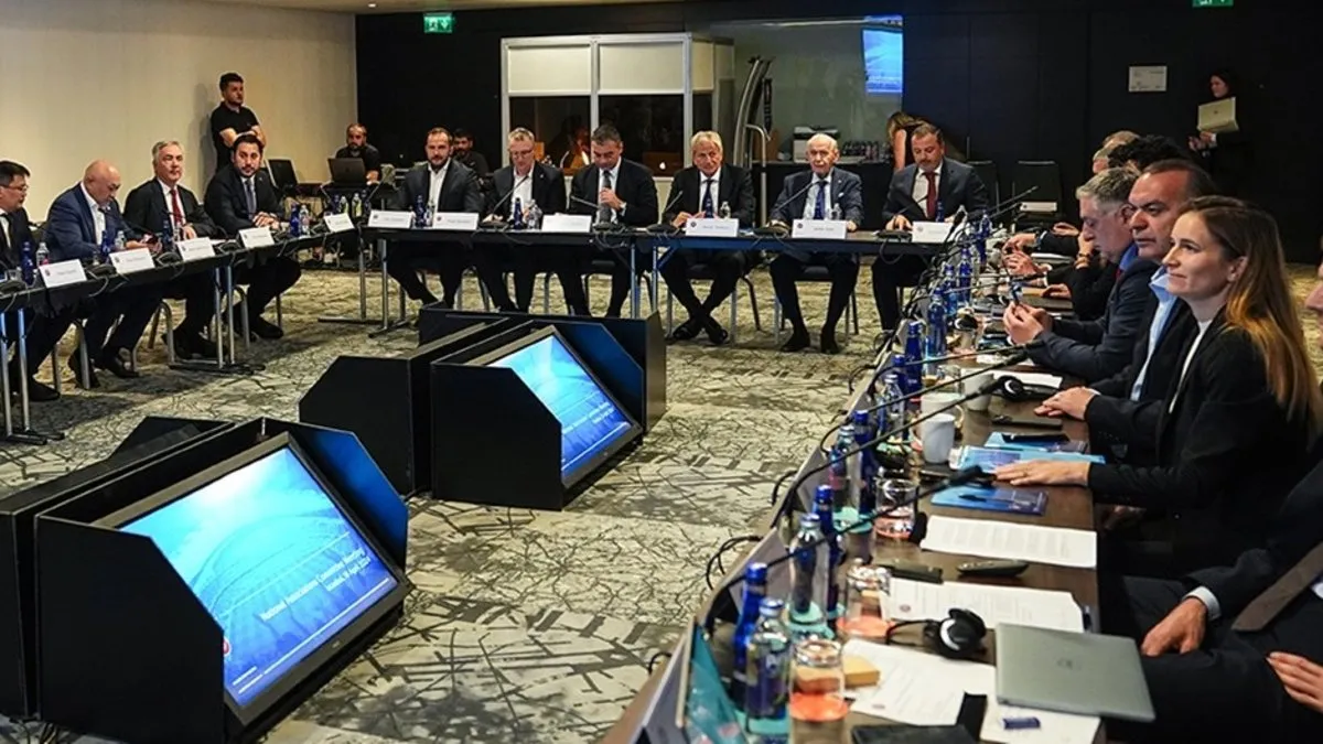 UEFA Ulusal Federasyonlar Komitesi ilk toplantısı İstanbul'da yapıldı