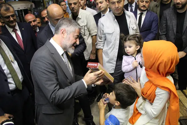 bakan-nebati-esnaf-ziyaretinde-mujdeledi-rahatlayacaginiz-paket-yolda-1665264836966.jpg Bakan Nebati esnaf ziyaretinde müjdeledi: Rahatlayacağınız paket yolda - 2