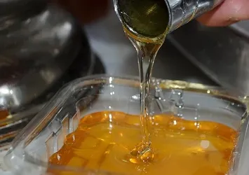 Dünyada en kolay taklit edilebilen gıda! Doğal bal nasıl anlaşılır?