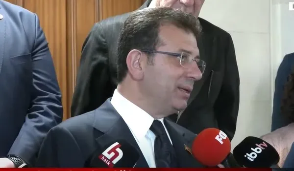 ekrem-imamoglundan-iyi-partiye-buyuk-operasyon-ayri-aday-diyenlere-savas-acti-istifalar-teker-teker-geldi-1702891906891.jpg Ekrem İmamoğlu'ndan İYİ Parti'ye büyük operasyon! Akşener'i eleştirdi kendisine toz kondurmadı: Keşke kendi içlerinde daha bütünlükçü bir yapıları olsa