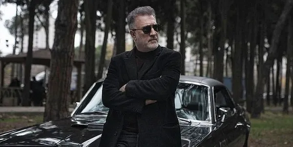 fondas-medya-devlet-tiyatrolarina-atanan-tamer-karadagliyi-hedef-aldi-rapci-norm-ender-bababa-karadagliya-ayar-1692545585911.jpg Fondaş medya Tamer Karadağlı’yı hedef aldı | Rapçi Norm Ender: Bababa! Karadağlı'ya ayarsız öfke…