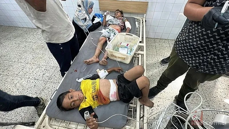 ABD'li doktor soykırımcı İsrail'in acımasızlığını herkese duyurdu: Karnından ve göğsünden vurulmuş çocuklar gördüm 13