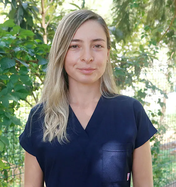 Antalya’da öksürük şikayeti olan kadının sinüslerinden 11 kurtçuk çıktı - 5