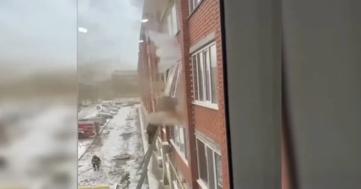Kazakistan'da yangın sırasında patlama
