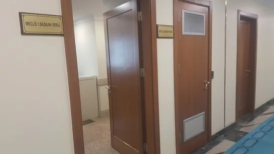 İmamoğlu ve ekibinden zorbalık!