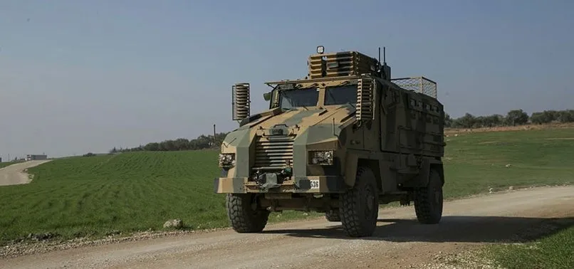 Dabık'ta Türk askerlerini taşıyan kirpi devrildi