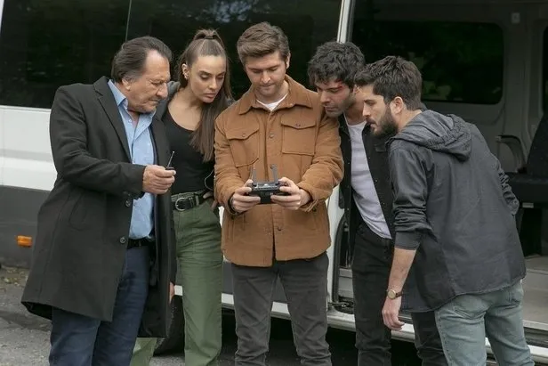 Fenomen dizi için flaş karar! Arka Sokaklar yayından kalkacak mı? Arka Sokaklar dizi final mi yaptı, yeni bölüm ne zaman? - 3