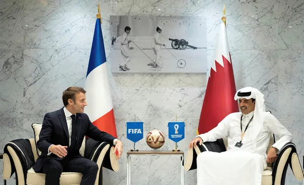 macronun-dunya-kupasi-final-maci-ardindan-yaptiklari-alay-konusu-oldu-macron-icin-utanc-verici-ve-caresiz-deni-1671526402363.jpg Macron'un Dünya Kupası final maçı ardından yaptıkları alay konusu oldu! Macron için "Utanç verici ve çaresiz" denildi - 6
