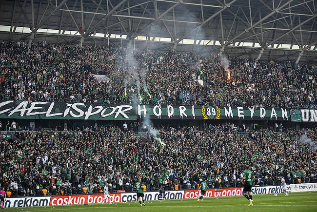 Başkan Erdoğan, Süper Lig’e yükselen Eyüpspor ve Göztepe’yi tebrik etti! İşte Play-Off eşleşmeleri...