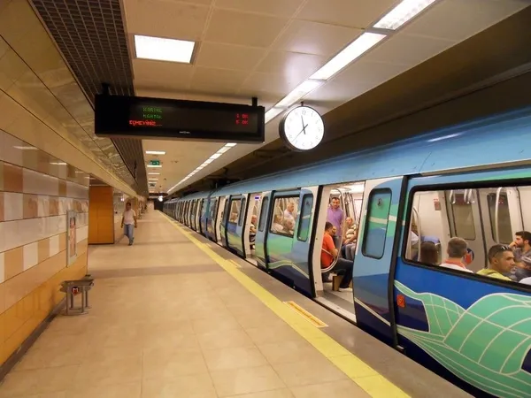 7 metro hattı için tarih belli oldu! İstanbul’un en hızlı metroları olacak