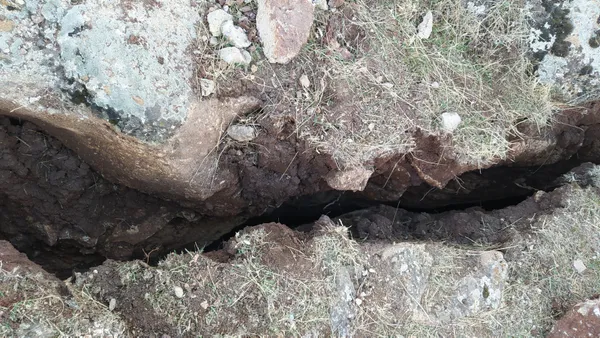 siirtte-korkutan-goruntu-isciler-depremden-45-dakika-once-gordu-1607245204719.jpg Siirt'te korkutan görüntü! İşçiler depremden 45 dakika önce gizemli manzarayla karşılaştı - 8