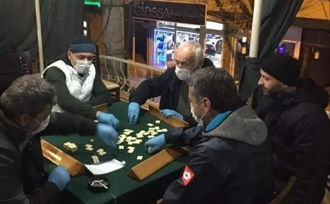 kahvehanelerde oyun ne zaman basliyor kahvelerde okey kagit iskambil ve tavla oynamak serbest mi