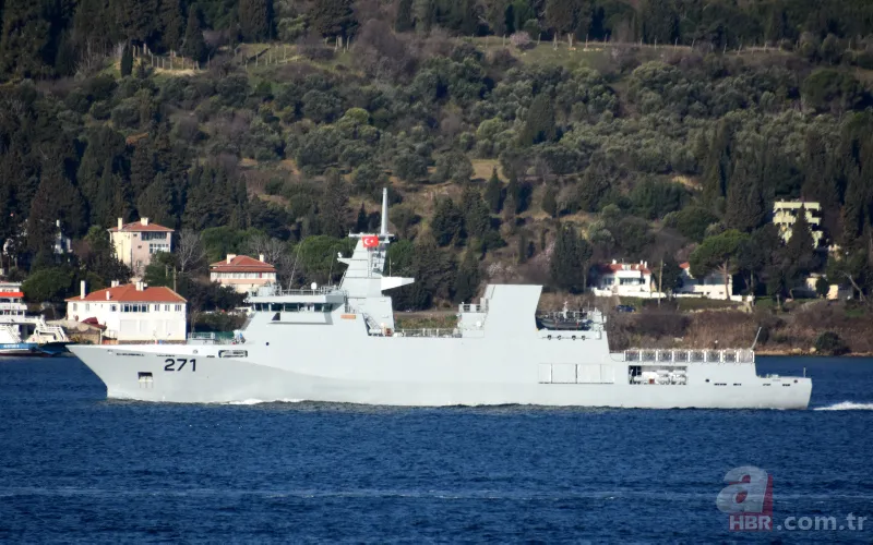 Çanakkale Boğazı'ndan geçen Pakistan donanmasına ait gemi Türk Bayrağı açtı 6
