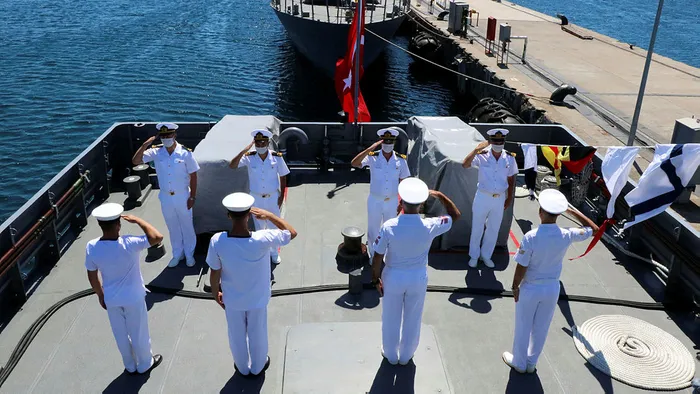 Barbaros’un torunları bayramda da görevlerinin başında