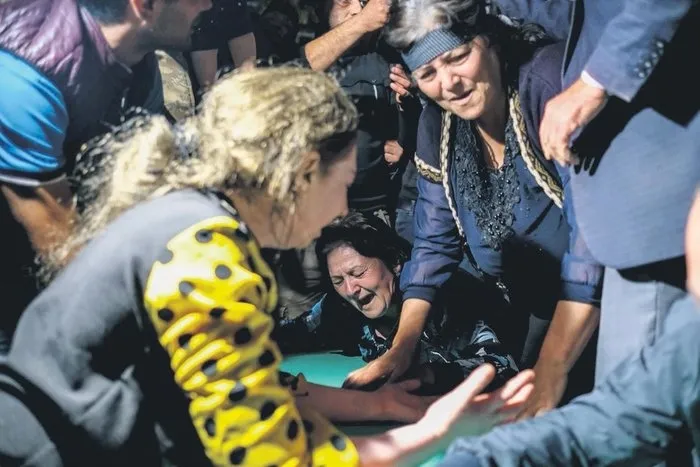 Son dakika: Azerbaycan'da cenazeler Ermeni saldırısı ihtimaline karşı gece defnedildi - 1