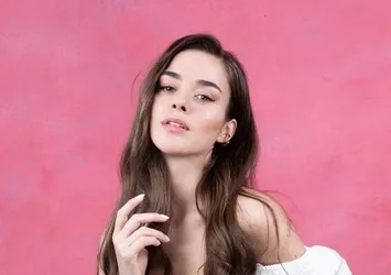 Ünlü oyuncu hastanelik oldu! Bensu Soral ve Hakan Baş çifti sağlık sorunları yaşıyor...