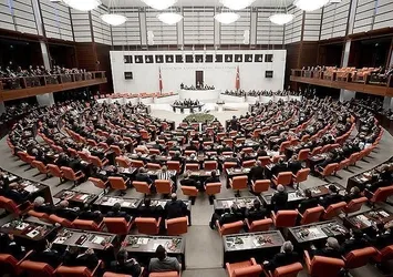 TBMM'de yardımcı doçentlik mesaisi