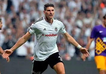 Mario Gomez ile Fikret Orman görüşecek!