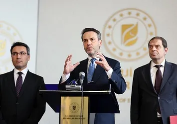 Bakan Bayraktar duyurdu: Yenilenebilir enerjide 400 milyon dolarlık yatırım müjdesi