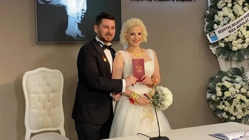 Ünlü şarkıcı Gökçe Kırgız ve Yılmaz Taner evlendi