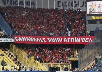 Galatasaraylı taraftarlardan Afrin'e selam!