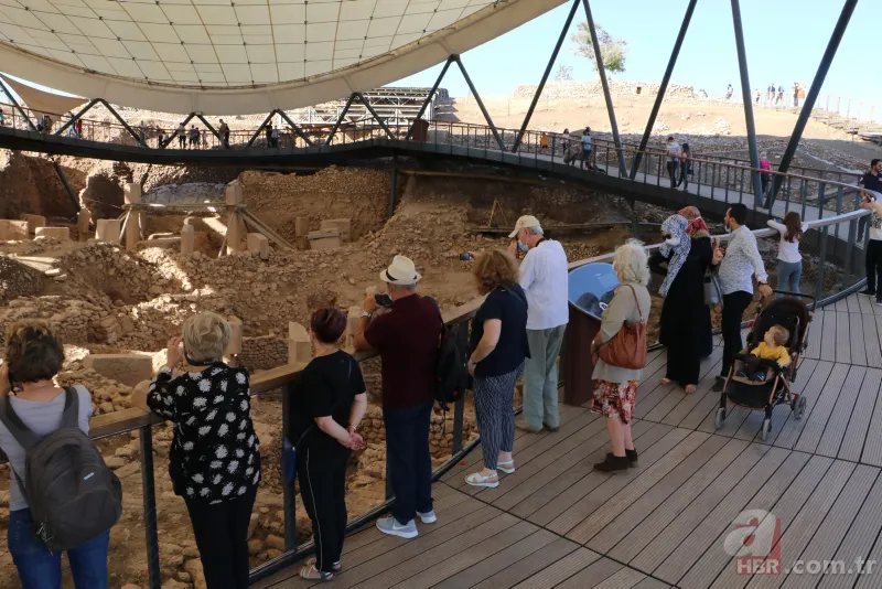 Dünyanın dört bir yanından ziyaretçi geliyor! Göbeklitepe'ye yoğun ilgi 15