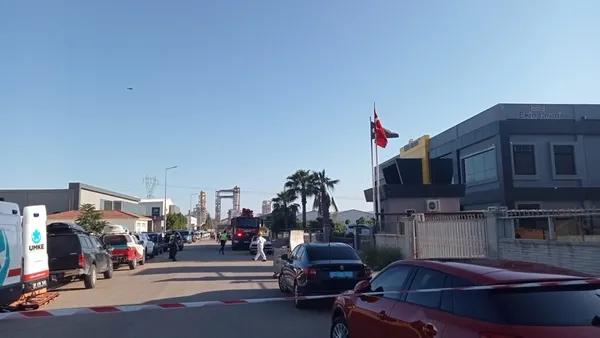 Son dakika | Antalya'da korkunç olay! Tarım kimyasalları fabrikasında gaz sızıntısı - 1