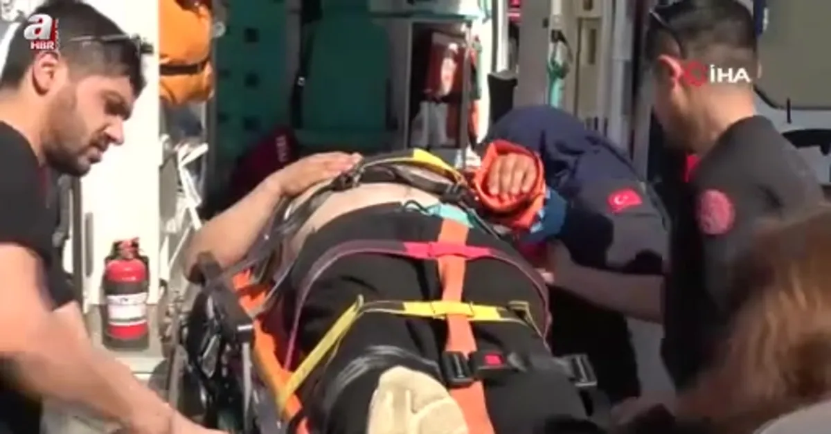 Antalya’da servis minibüsü devrildi