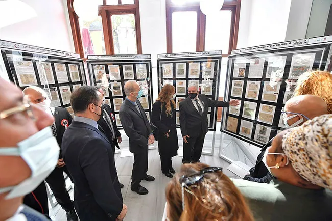 Beyoğlu’nda 10 Kasım’a anlamlı sergi: Özel pullar ilk kez sergilendi