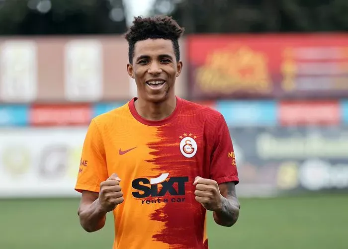 Galatasaray’da devre arası transfer operasyonu için harekete geçildi! İşte gündemdeki isimler